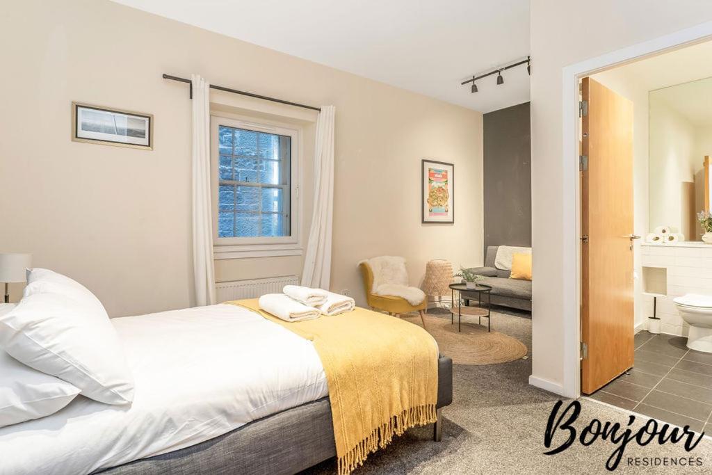 Spacious 2Br-1Ba - Grassmarket - Free Parking By Bonjour Residences אדינבורו מראה חיצוני תמונה