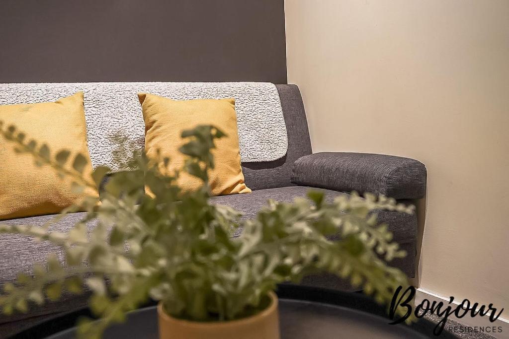 Spacious 2Br-1Ba - Grassmarket - Free Parking By Bonjour Residences אדינבורו מראה חיצוני תמונה